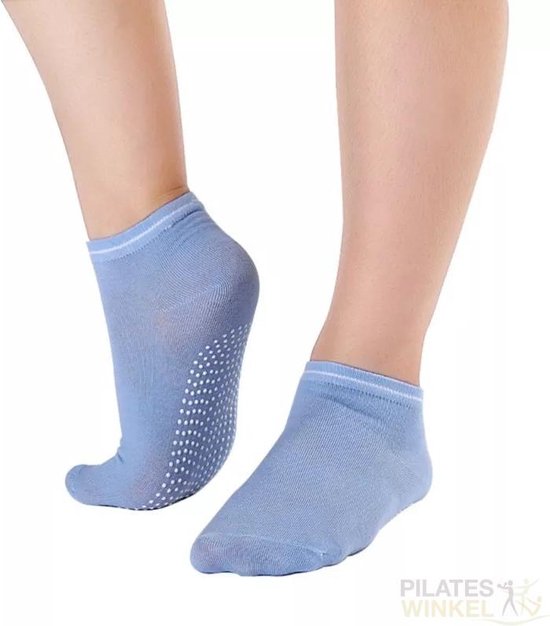 Antislip Yoga sokken ‘Relax’ - blauw - ook geschikt voor Pilates en Piloxing - meerdere kleuren verkrijgbaar - Pilateswinkel van Pilateswinkel
