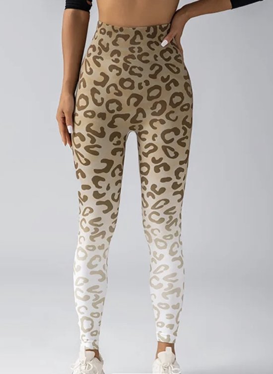 Colourful Leopard Legging - Maat M - Bruin - Brown - Gymkleding - Sportkleding - Sportlegging - Fitness kleding - Fitness legging - Yogakleding - Yogalegging van AURIQUE