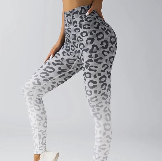 Colourful Leopard Legging - Maat M - Grijs - Grey - Gymkleding - Sportkleding - Sportlegging - Fitness kleding - Fitness legging - Yogakleding - Yogalegging van MM Sports Lab