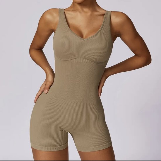 Daily Gym Jumpsuit - Maat L - Zandkleur - Lichtbruin - Gymsuit - Fitness kleding - Sportkleding - Yogasuit