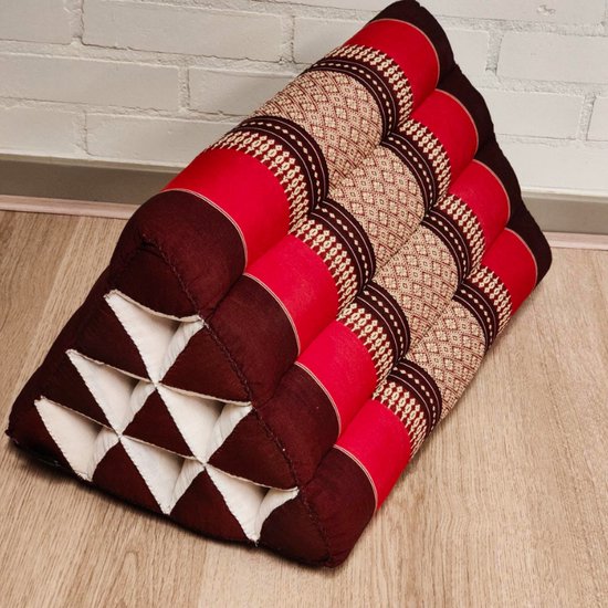 Driehoek kussen - Driehoekskussen - Thais kussen - Rug en steunkussen - Burgundy rood van Loua