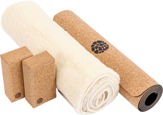 Essential Yoga Set - Yogamat kurk 6mm + wollen cover + twee yogablokken uit kurk van Merkloos