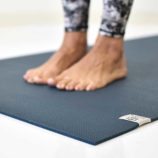 Extra Dikke Yogamat - Donkerblauw - Sticky - 6 mm - Love Generation van Love Generation