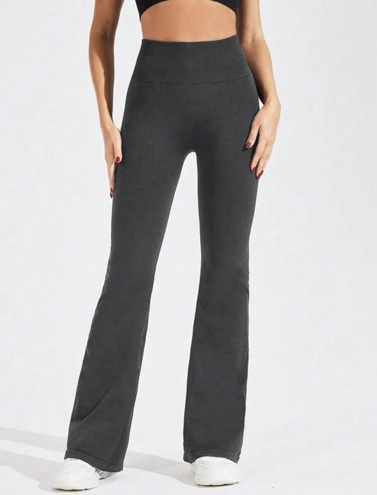 Flared sportbroek - Flared legging - Sport - Yoga - Fitness - Dames - Scrunch - Flared - Wijde pijpen - BBL legging - Butt lifting - Push-up - Stretch - Hoge taille - Shaping - Afslankend - Corrigerend - Naadloos - Ademend - Grijs - Maat XS/S van Merkloos