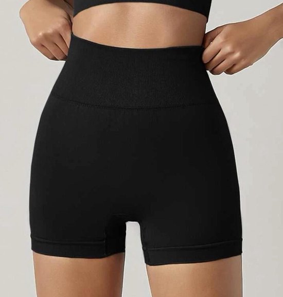 Gym Revolution - Korte Sportlegging dames - Korte Sportbroek dames - Sportkleding dames - Sportlegging - Sportlegging dames high waist - Hardloopbroek dames - yoga legging dames - Zwart Maat M van Gym Revolution