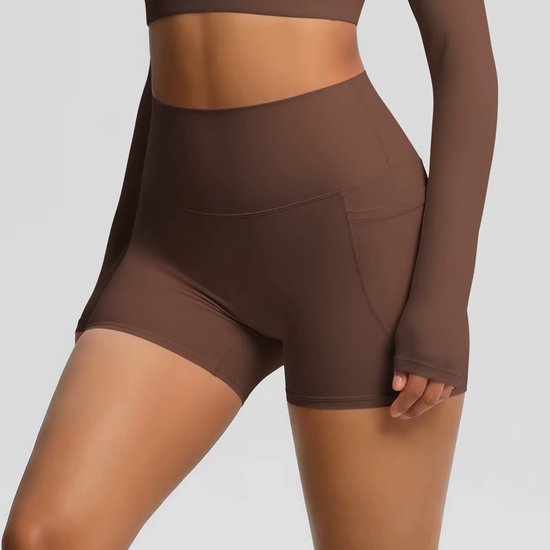 Gym Revolution – Korte Sportlegging dames – Sportbroek dames met zakje – Sportkleding dames – Yoga short dames – Hardloopbroek dames kort – High waist sportlegging – Fitness legging dames – Gym short dames – Bruin - Maat XL van Gym Revolution