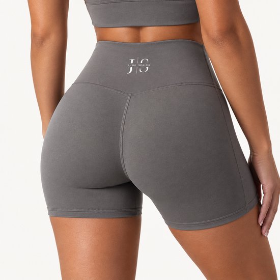 June Spring Sportlegging - Maat: M - Kleur: Clay (Grijs / Donkergrijs) - Korte Broek / Shorts - Korte Legging - Korte Sportlegging - Short Legging - Dames Sportlegging - Fitness Outfit - Sportkleding - Legging met Zakken - Telefoonzak Legging van June Spring