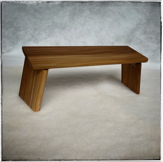 Keti Utulie Meditatiebankje inklapbaar | Help een kind naar school | hoogte 20 cm geschikt voor lengte 175-185 cm | iepenhout van Keti Utulie