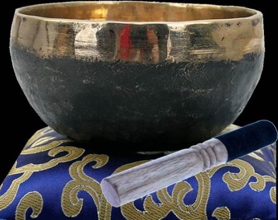 Klankschaal Ishana zwart/goud - 15 cm - 625-725 gr van Jambati.