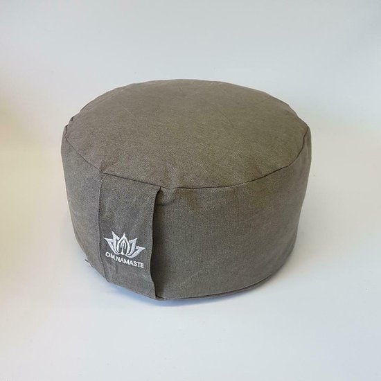 Om Namaste Meditatiekussen - Stonewashed grijs - spijkerstof - Rond zitkussen van Om Namaste