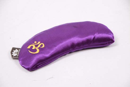 Om Namaste Oogkussen - Paars - Gevuld met natuurlijke lavendelbloemen en lijnzaad van Om Namaste