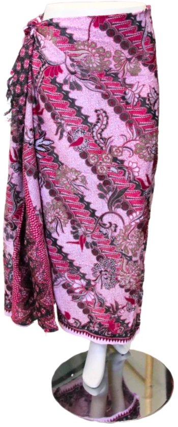 Om Namaste Sarong - 644 - batik - bloemen - roze van Om Namaste
