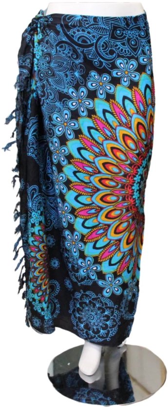 Om Namaste Sarong - 647 - Bloemrijke Mandala - blauw & zwart van Om Namaste