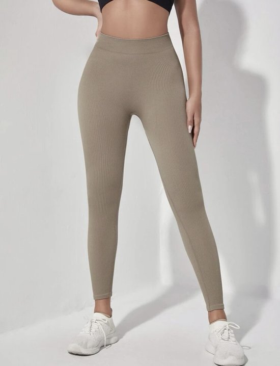 Sportlegging - legging - broek - gymlegging - train legging - yogapants - beige - Maat S - elastisch - geribbeld - fitness - gym - sportschool van Merkloos
