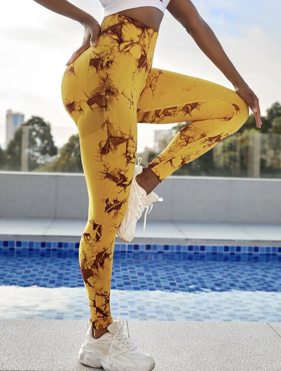 Tie Dye Gym Legging - Maat S - Geel - Mosterdgeel - Fitness legging - Sportlegging - Yogalegging van Trendiness
