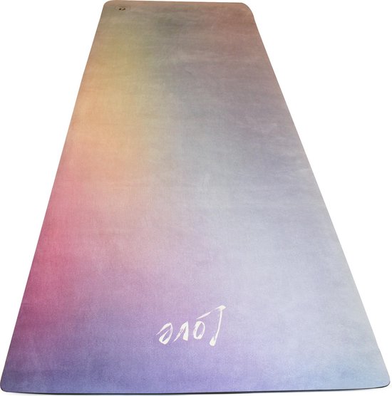 Travel yoga mat "Love" @studiofelicidade  * Eco-friendly * Wasbaar * Lichtgewicht * Luxe zachte toplaag van Studio Felicidade