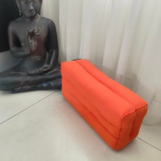 Yoga blok - Traditionele Thaise Kapok Yoga Ondersteuning Blok Kussen - Meditatie Kussen rechthoek - 35x15x10cm - effen oranje van Boombuz