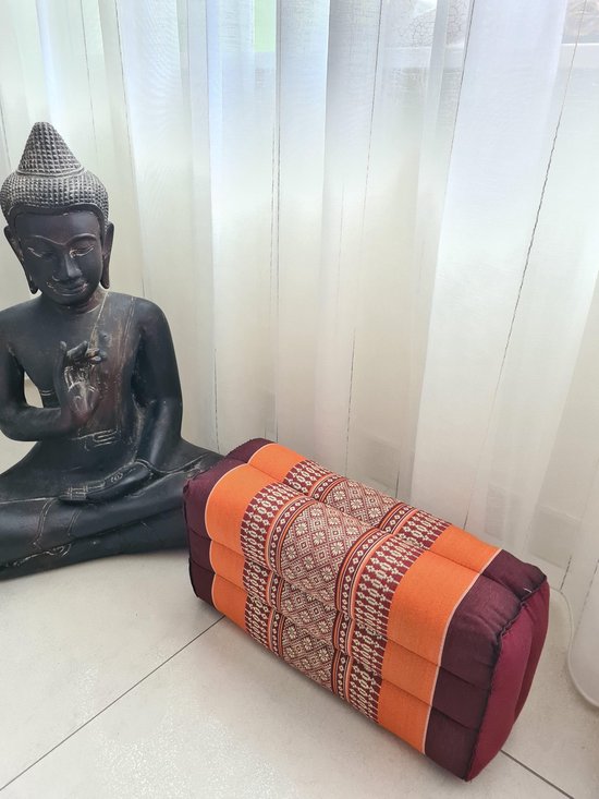 Yoga blok - Traditionele Thaise Kapok Yoga Ondersteuning Blok Kussen - Meditatie Kussen rechthoek - 35x15x10cm - Oranje van Pure Buddha