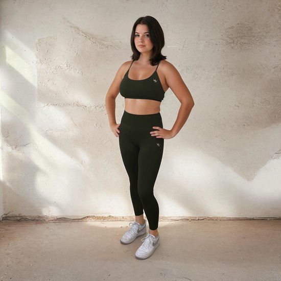 YV SPORT Sportlegging Verona - Seamless - Premium kwaliteit - Squat-proof - Lichte scrunch bij de billen - Perfect fit - Stevige tailleband - Optimale bewegingsvrijheid - Ademend en comfortabel - Sportkleding dames - Groen - M van YV SPORT